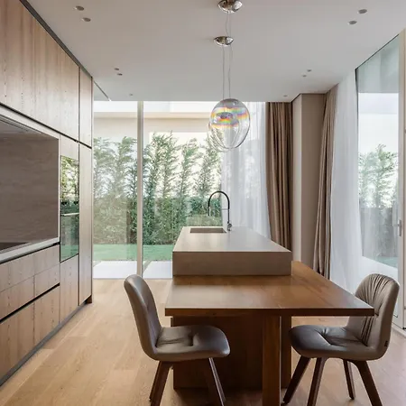 Grand Pearl Coast Vila Himarë